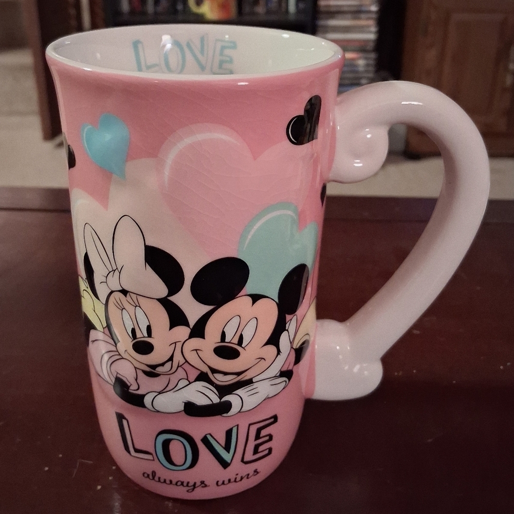 WALT DISNEY MICKEY & MINNIE MOUSE Collectible Mug